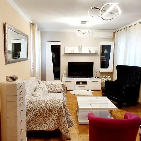 Apartment Zen พูลา ภายนอก รูปภาพ